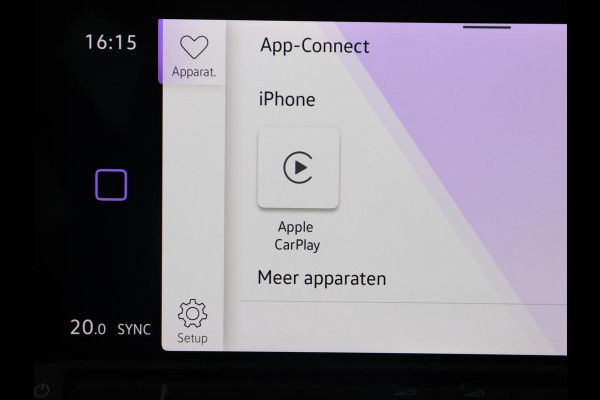 Volkswagen Golf 1.0 eTSI Life | Camera | Carplay | Navigatie | Sfeerverlichting | Parkeerhulp | Adaptive cruise | Digital Cockpit | Climate control | Bluetooth | Full LED