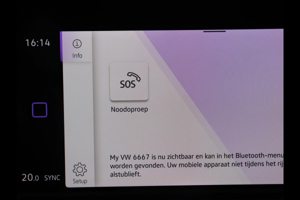 Volkswagen Golf 1.0 eTSI Life | Camera | Carplay | Navigatie | Sfeerverlichting | Parkeerhulp | Adaptive cruise | Digital Cockpit | Climate control | Bluetooth | Full LED
