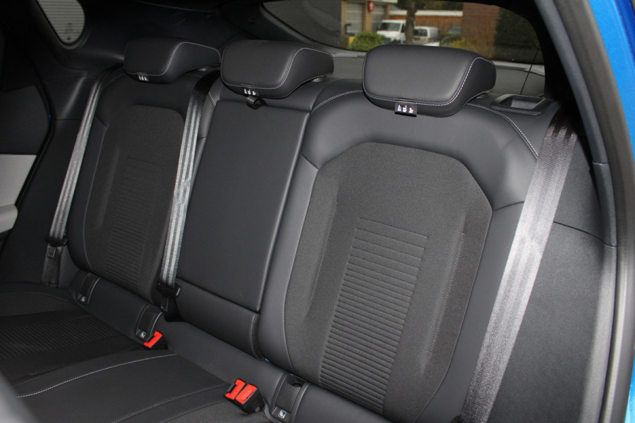 Ford Capri Extended Range RWD 77 kWh | Trekhaak | Head-Up | Winterpack | AGR