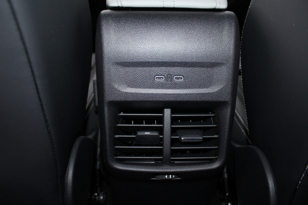 Ford Capri Extended Range RWD 77 kWh | Trekhaak | Head-Up | Winterpack | AGR