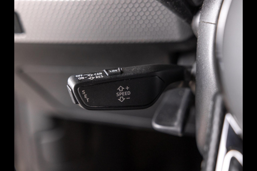 Audi A1 SPORTBACK 35 TFSI S edition / 150pk / Matrix Led / Apple CarPlay / Sfeerverlichting /