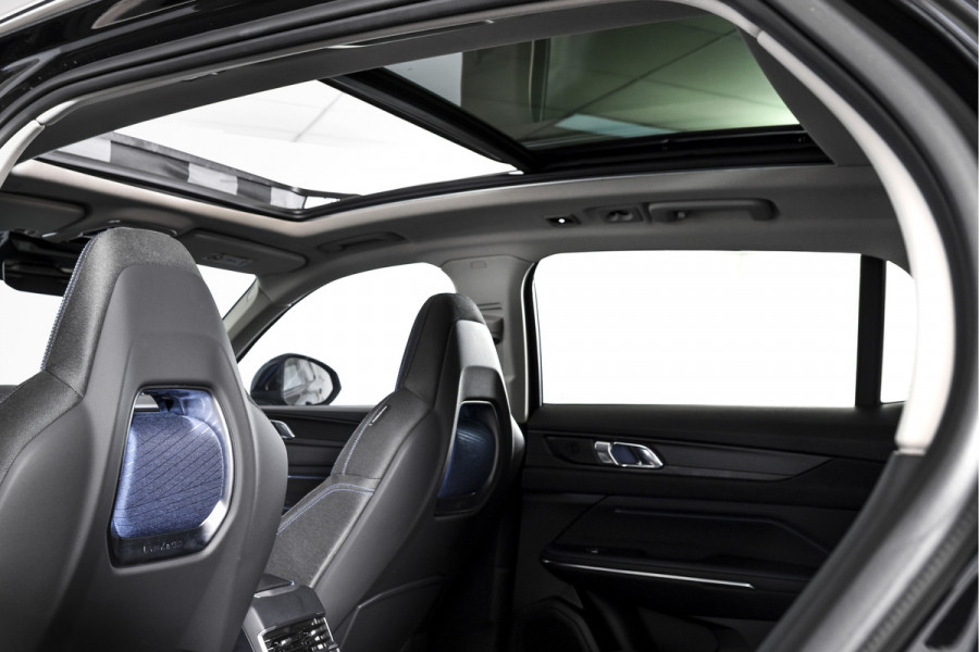 Lynk & Co 01 1.5 PHEV 261PK MY22 | 360 Camera | 7.4 kWh Boordlader | S/K-panodak | Adapt. Cruise | Memory | Elek. klep | LM 20" | 5522