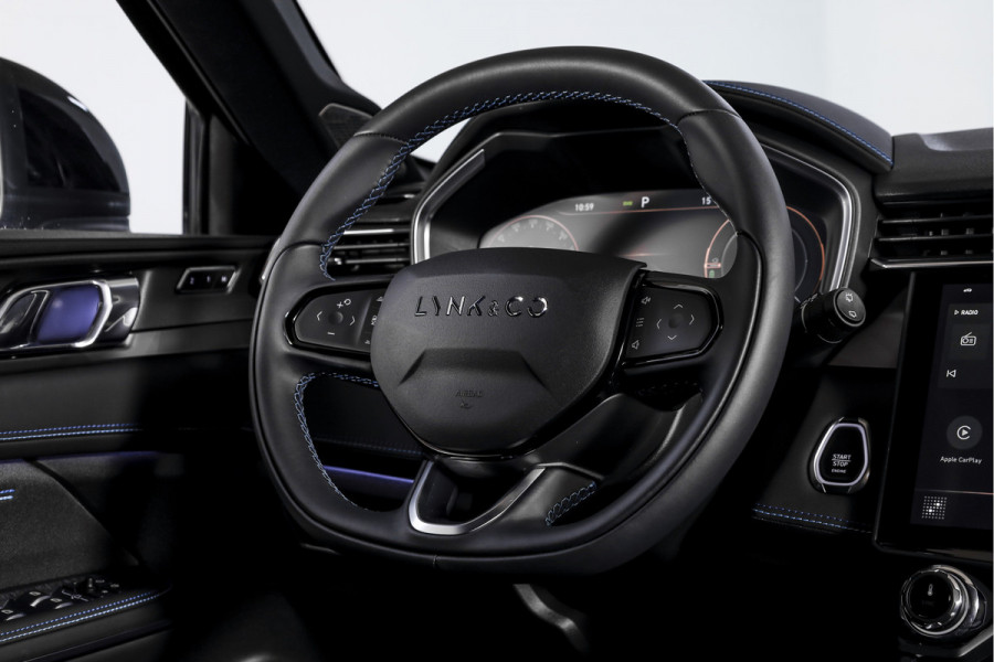 Lynk & Co 01 1.5 PHEV 261PK MY23 | Afn. Trekhaak | Donkere hemel | 360 Camera | 7.4 kWh Boordlader | S/K-panodak | Adapt. Cruise | Memory | Elek. klep | LM 20" | 7524