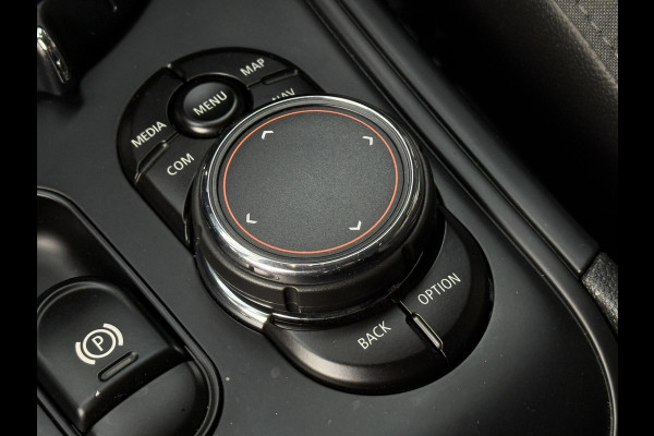 MINI Countryman 2.0 Cooper S E ALL4 CHILLI | PANORAMA | HARMAN KARDON | ELEKTR. STOELEN | SPORTSTOELEN | CAMERA |