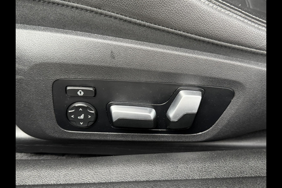 BMW 4 Serie Cabrio 420i High Executive | NEKVERWARMING | DRIVING ASS. PROFF. | HEAD UP | KEYLESS ENTRY |