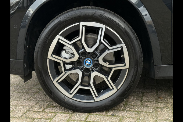 BMW X1 xDrive30e X LINE | DRIVING PROFF. | SPORTSTOELEN | LEDER | TREKHAAK | ELEKTR. STOELEN |