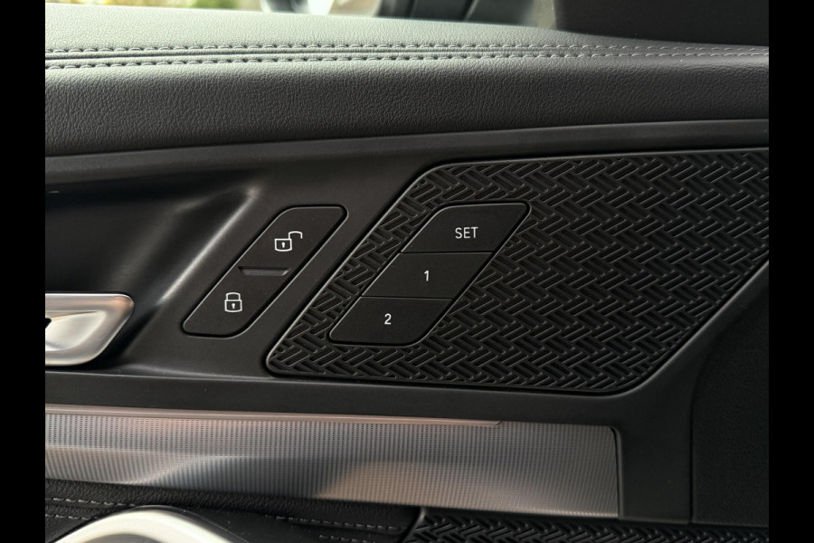 BMW X1 xDrive30e X LINE | DRIVING PROFF. | SPORTSTOELEN | LEDER | TREKHAAK | ELEKTR. STOELEN |