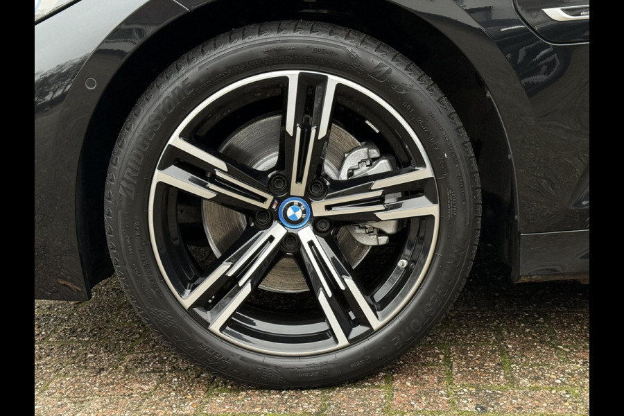 BMW 3 Serie Touring 330e M SPORT LCI | DRIVING PROFF. | TREKHAAK | 360 CAMERA | LEDER |