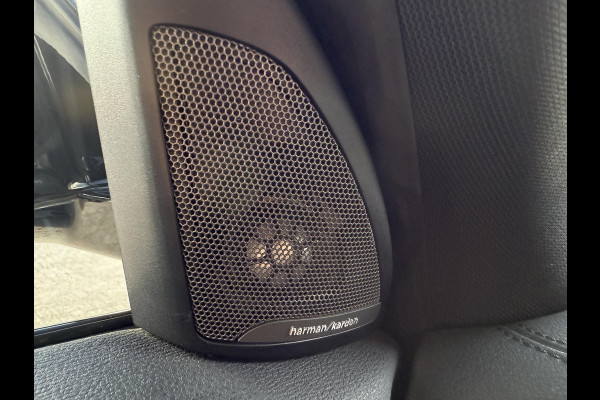 BMW X1 xDrive25e M SPORT | PANORAMA | ELEKTR. STOELEN | HARMAN KARDON | LEDER | 19 INCH LM VELGEN | TREKHAAK |