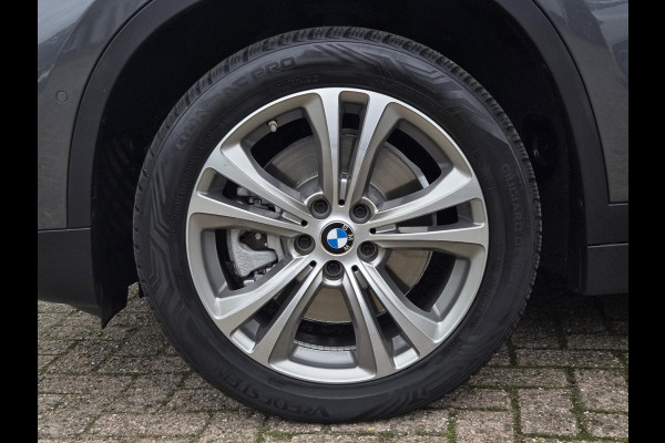 BMW X1 sDrive20i SPORTLINE | HARMAN KARDON | SPORTSTOELEN | TREKHAAK | STOELVERWARMING |