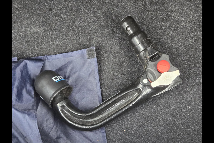 BMW X1 sDrive20i SPORTLINE | HARMAN KARDON | SPORTSTOELEN | TREKHAAK | STOELVERWARMING |