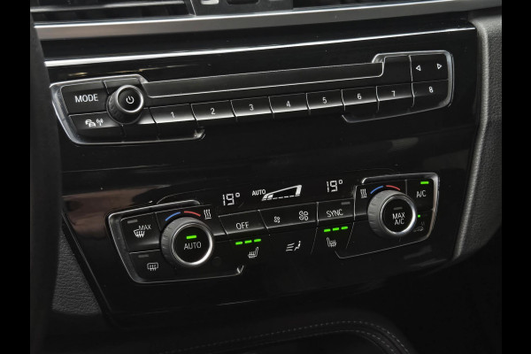BMW X1 sDrive20i SPORTLINE | HARMAN KARDON | SPORTSTOELEN | TREKHAAK | STOELVERWARMING |