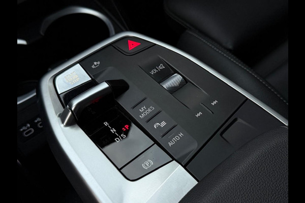 BMW X1 xDrive23i M SPORT | PANORAMADAK | TREKHAAK | HARMAN KARDON | DRIVING PROFF. | MEMORY SEATS |