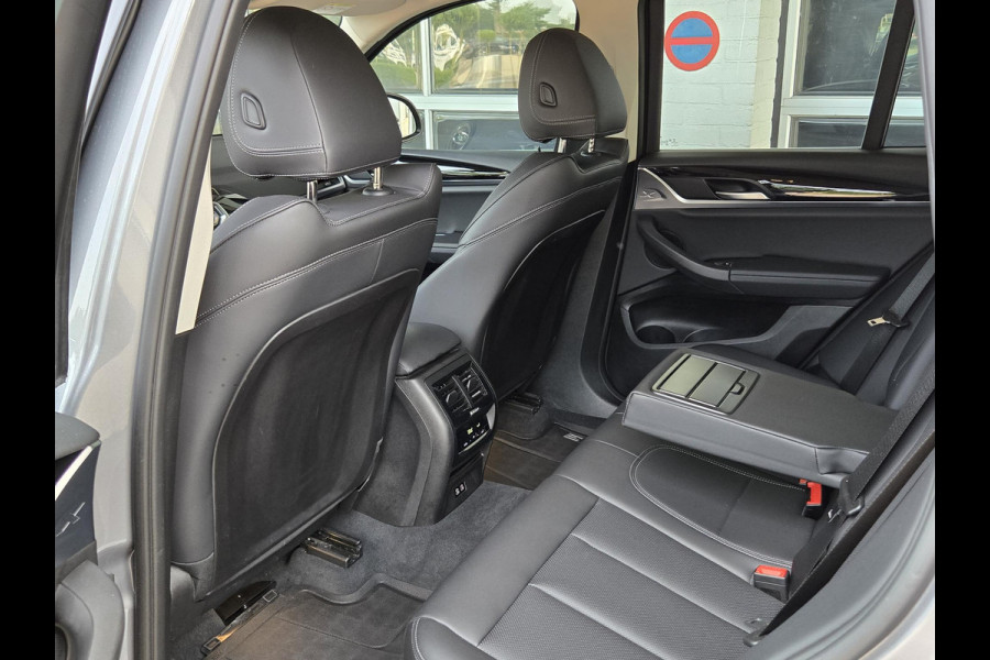 BMW X3 xDrive30e LCI | SPORTSTOELEN | LEDER | TREKHAAK | LIVE COCKPIT PLUS |