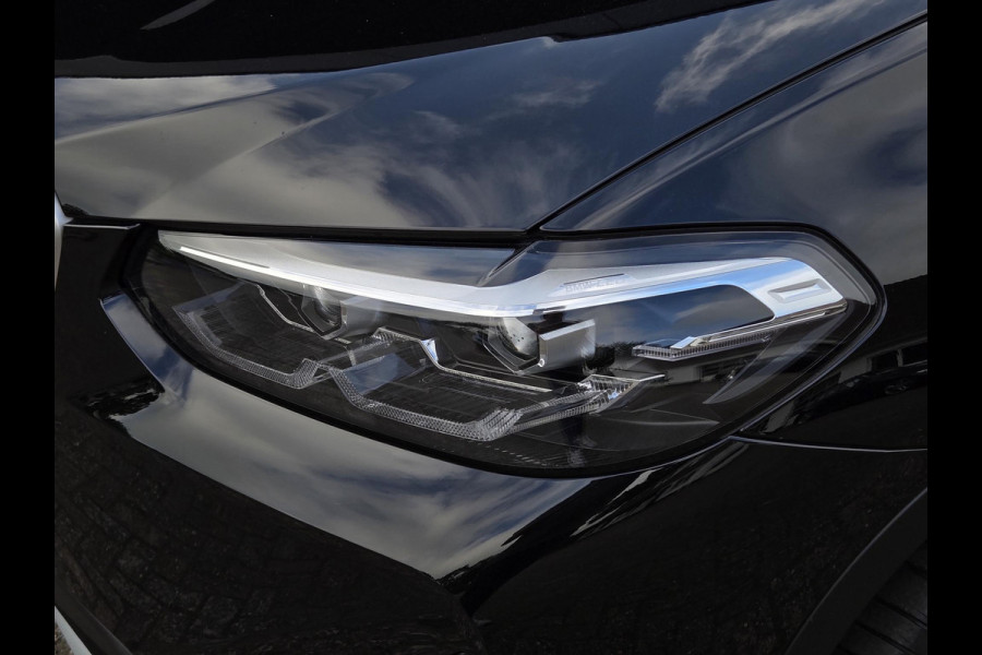 BMW X3 xDrive30e LCI | SPORTSTOELEN | LEDER | PANORAMADAK | CAMERA | TREKHAAK |