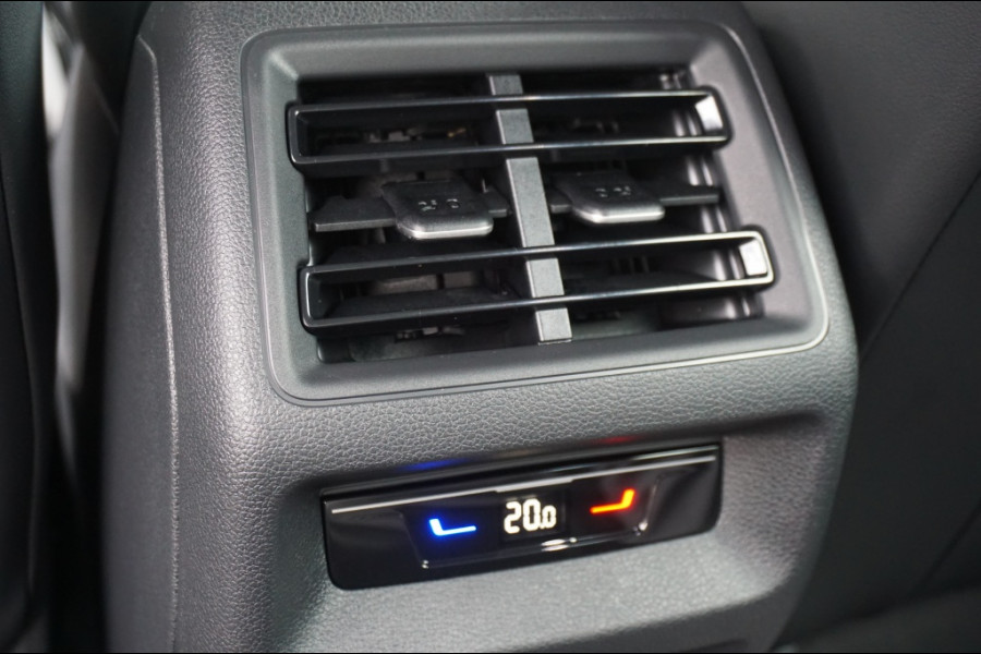 Volkswagen Tayron 272PK PHEV R-Line WINTERPACK | ADPATIEF | 20' | PANO | NIEUW!