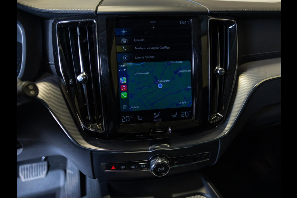 Volvo XC60 2.0 T8 Twin Engine AWD Inscription / 407pk / ERAD vervangen / Trekhaak / Panorama dak / Stoelverwarming /