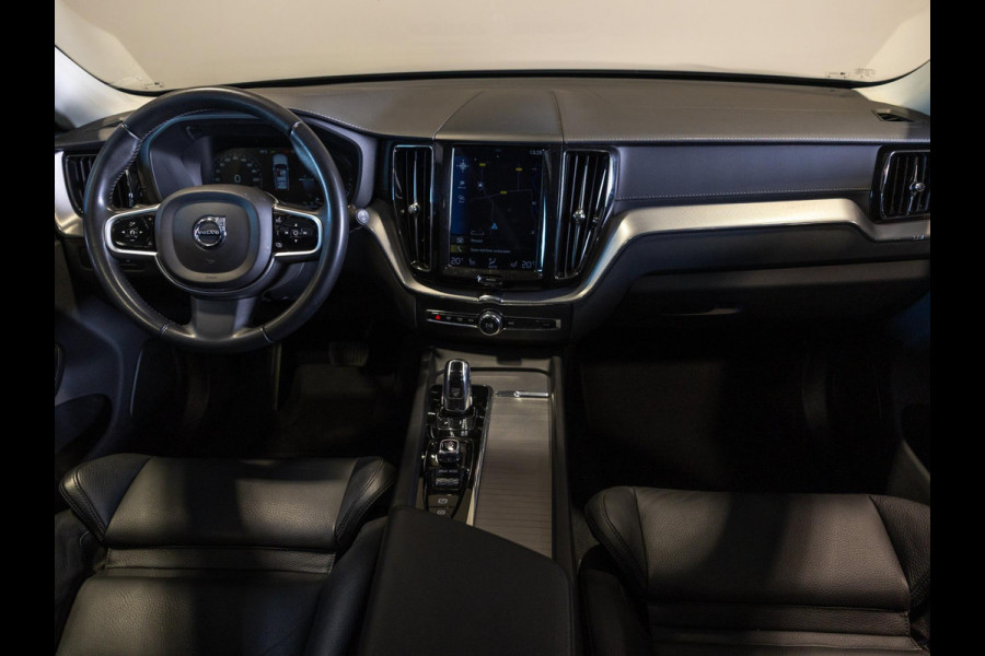 Volvo XC60 2.0 T8 Twin Engine AWD Inscription / 407pk / ERAD vervangen / Trekhaak / Panorama dak / Stoelverwarming /