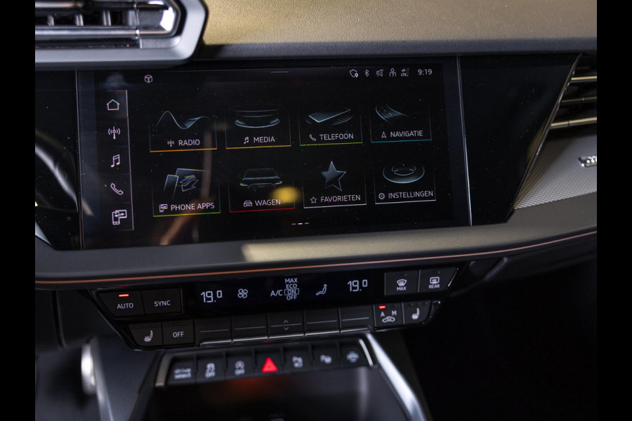 Audi A3 Sportback 35 TFSI S edition / 150pk / Panorama dak / Sonos / Achteruitrij camera /