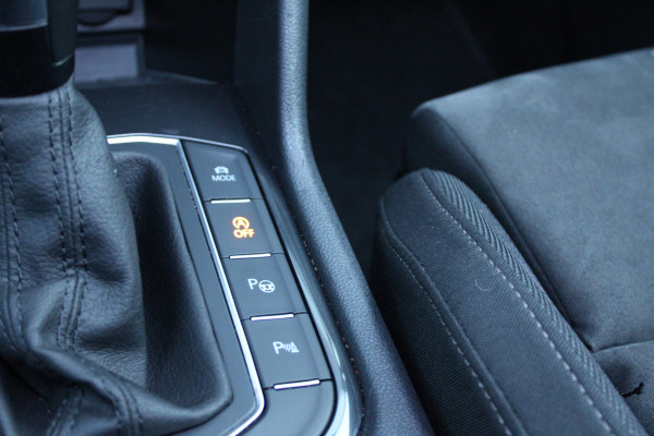 Volkswagen Tiguan Allspace 1.5 TSI Highline Business R | BTW | PANO | HUD | CAMERA | ACC | STOELVERWARMING |