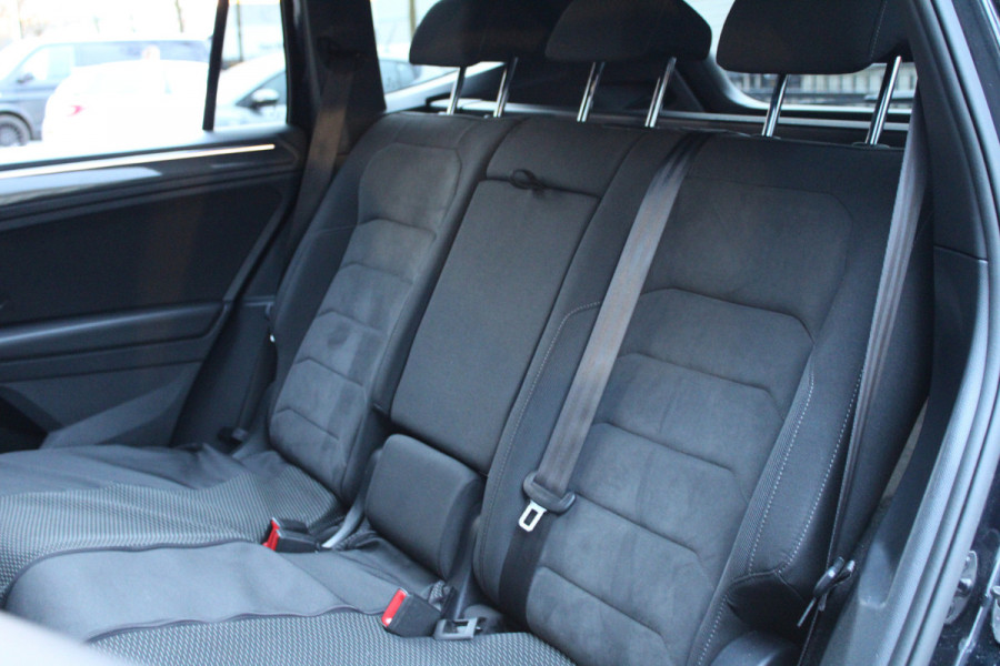 Volkswagen Tiguan Allspace 1.5 TSI Highline Business R | BTW | PANO | HUD | CAMERA | ACC | STOELVERWARMING |