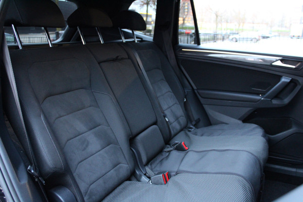 Volkswagen Tiguan Allspace 1.5 TSI Highline Business R | BTW | PANO | HUD | CAMERA | ACC | STOELVERWARMING |