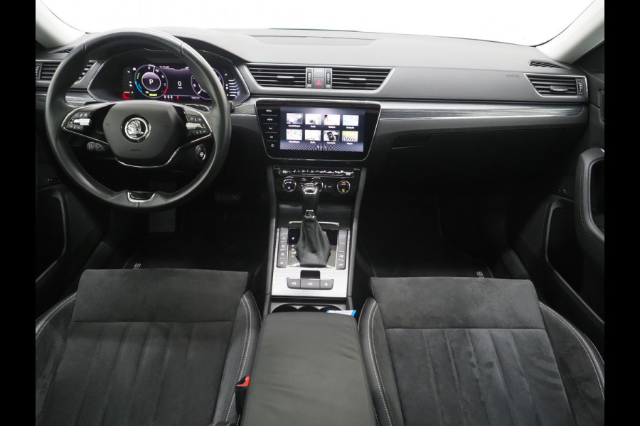 Škoda Superb Combi 1.4 TSI iV Style | Panoramadak | Canton | Trekhaak | 360 | Keyless | Adaptive Cruise | Carplay