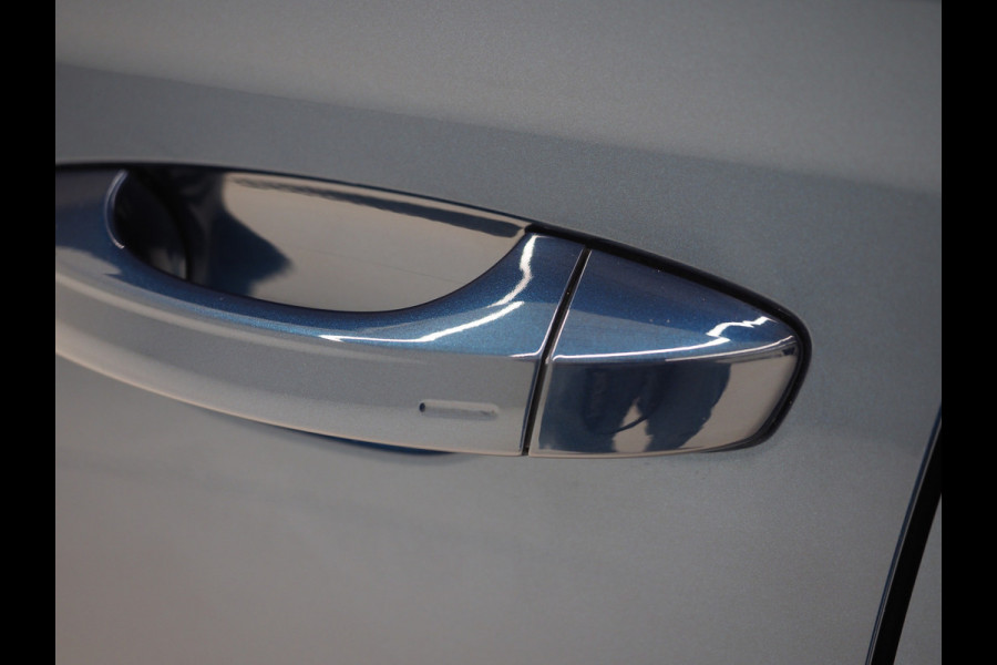 Škoda Superb Combi 1.4 TSI iV Style | Panoramadak | Canton | Trekhaak | 360 | Keyless | Adaptive Cruise | Carplay