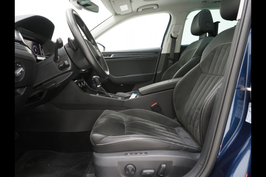 Škoda Superb Combi 1.4 TSI iV Style | Panoramadak | Canton | Trekhaak | 360 | Keyless | Adaptive Cruise | Carplay