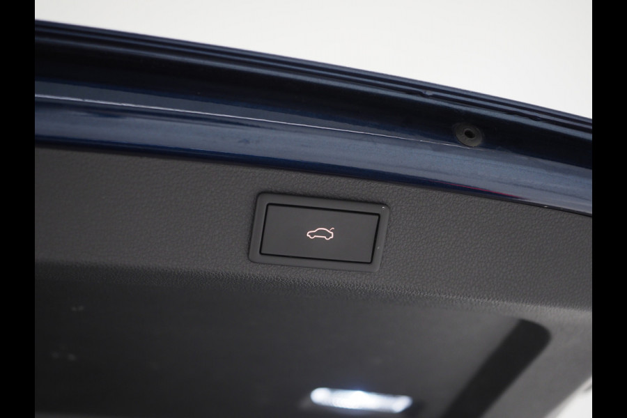 Škoda Superb Combi 1.4 TSI iV Style | Panoramadak | Canton | Trekhaak | 360 | Keyless | Adaptive Cruise | Carplay