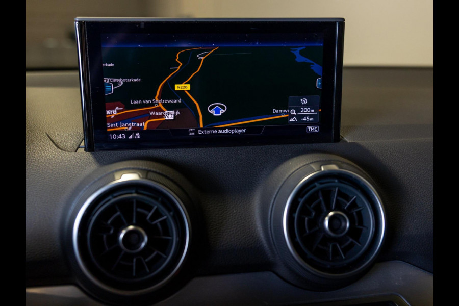 Audi Q2 1.4 TFSI CoD Sport / Virtual cockpit / Apple CarPlay / Stoelverwarming