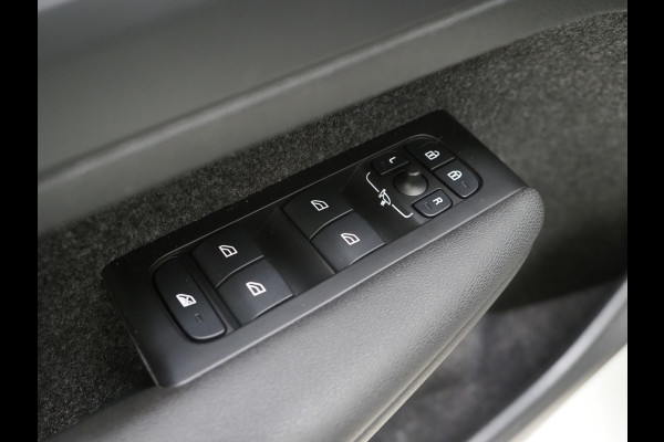 Volvo XC40 1.5 T5 Recharge R-Design | Panoramadak | Harman/Kardon | Trekhaak | Leder | Camera | Carplay