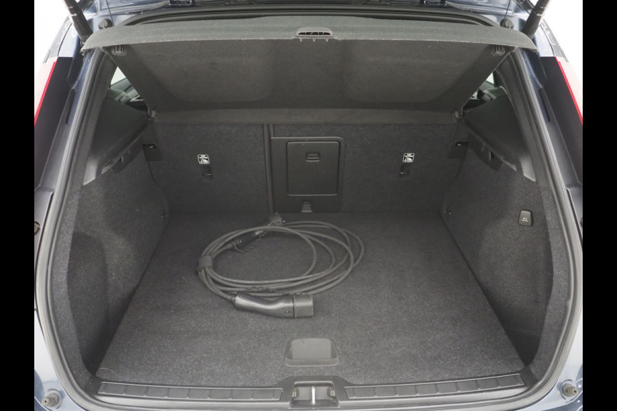 Volvo XC40 1.5 T5 Recharge R-Design | Panoramadak | Harman/Kardon | Trekhaak | Leder | Camera | Carplay