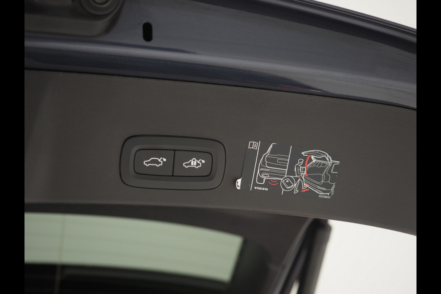 Volvo XC40 1.5 T5 Recharge R-Design | Panoramadak | Harman/Kardon | Trekhaak | Leder | Camera | Carplay