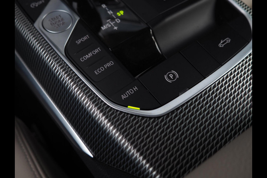 BMW 4 Serie Cabrio 420i High Exec / M-Sport / Laser / Memory / H&K / Keyless / 19" / Stoelverwarming / Carplay / Ambient / Camera