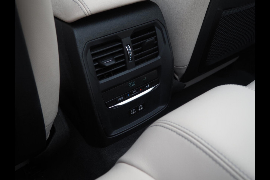 BMW 4 Serie Cabrio 420i High Exec / M-Sport / Laser / Memory / H&K / Keyless / 19" / Stoelverwarming / Carplay / Ambient / Camera