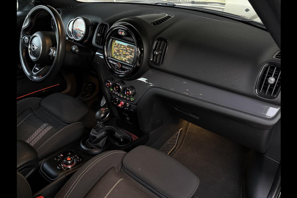 MINI Countryman 1.5 Cooper Pepper | HARMAN KARDON | TREKHAAK | CLIMATE CONTROL | NAVIGATIE |