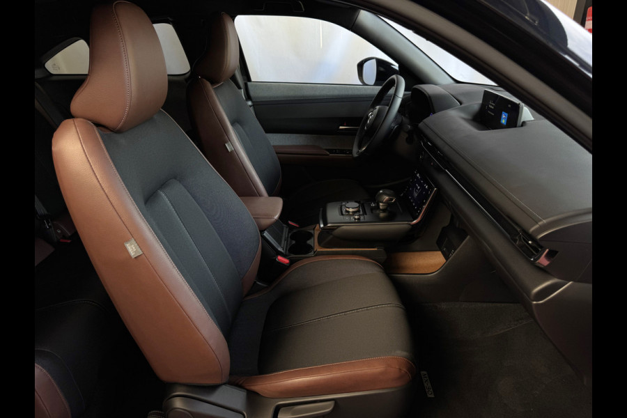 Mazda MX-30 E-SKYACTIV R-EV PHEV 170PK ELEK.STOEL H.U.D. CAMERA LED PLUG IN HYBRID phev