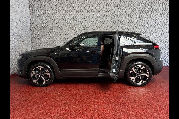 Mazda MX-30 E-SKYACTIV R-EV PHEV 170PK ELEK.STOEL H.U.D. CAMERA LED PLUG IN HYBRID phev