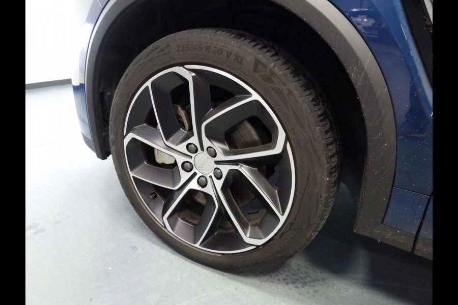 Lynk & Co 01 1.5 PHEV BlackLine NAVI/360CAM/SCHUIFDAK/LED/20"LMV!