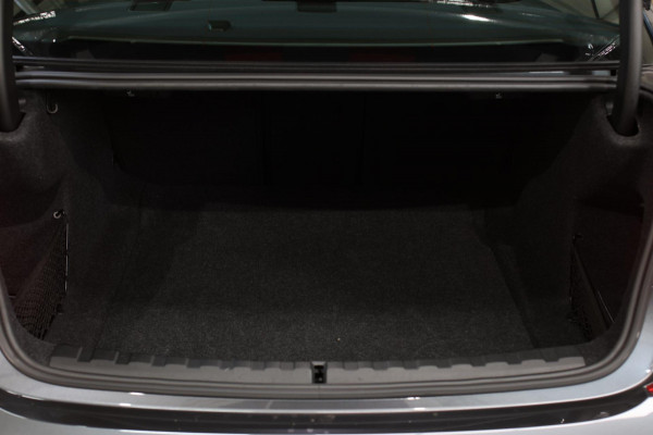 BMW 3-serie 330i M-Sport *Camera*Stoelverwarming*Led*Dealer onderhouden*