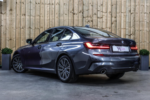 BMW 3-serie 330i M-Sport *Camera*Stoelverwarming*Led*Dealer onderhouden*