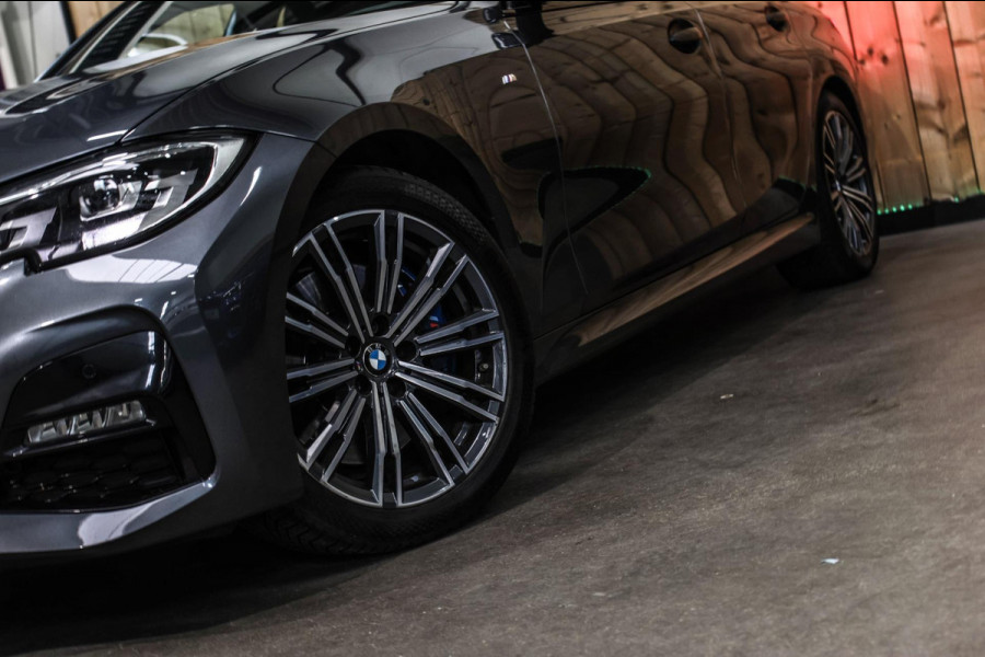 BMW 3-serie 330i M-Sport *Camera*Stoelverwarming*Led*Dealer onderhouden*