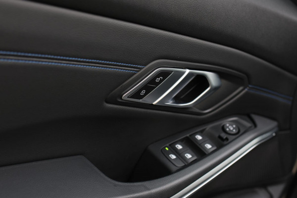 BMW 3-serie 330i M-Sport *Camera*Stoelverwarming*Led*Dealer onderhouden*