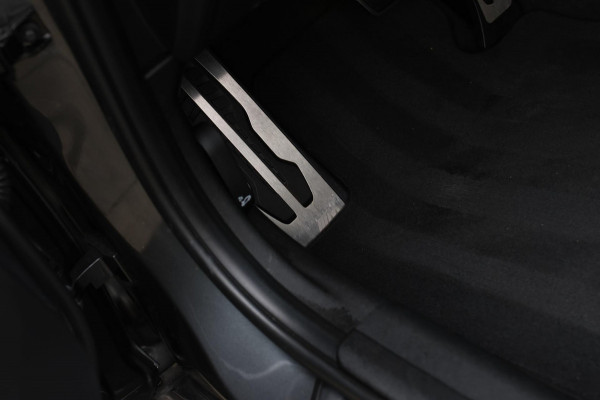 BMW 3-serie 330i M-Sport *Camera*Stoelverwarming*Led*Dealer onderhouden*