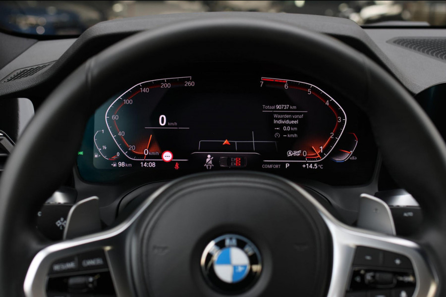 BMW 3-serie 330i M-Sport *Camera*Stoelverwarming*Led*Dealer onderhouden*