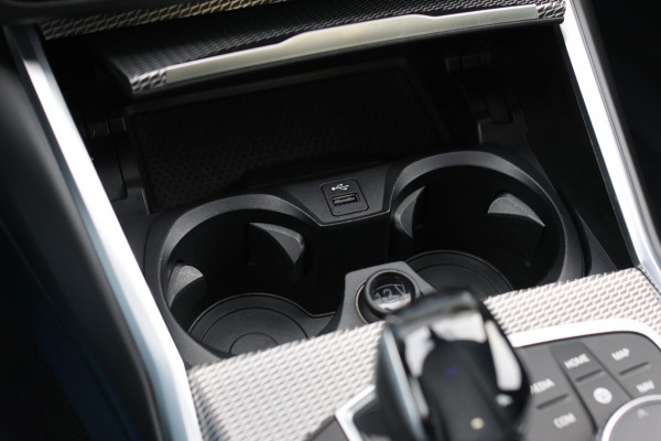 BMW 3-serie 330i M-Sport *Camera*Stoelverwarming*Led*Dealer onderhouden*