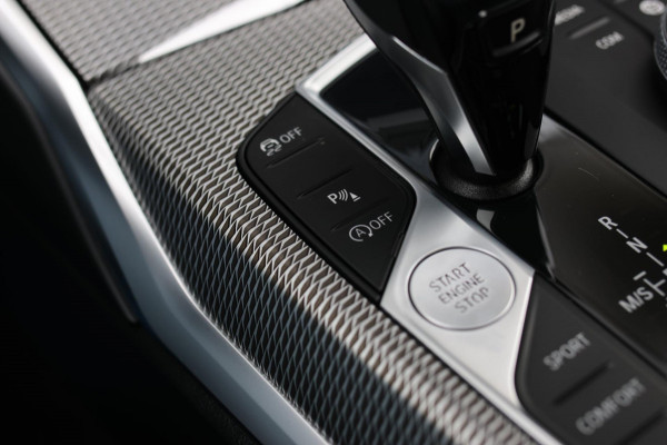 BMW 3-serie 330i M-Sport *Camera*Stoelverwarming*Led*Dealer onderhouden*