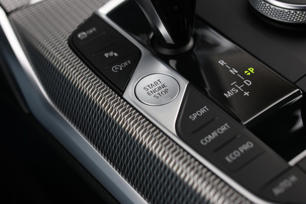 BMW 3-serie 330i M-Sport *Camera*Stoelverwarming*Led*Dealer onderhouden*