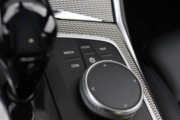 BMW 3-serie 330i M-Sport *Camera*Stoelverwarming*Led*Dealer onderhouden*